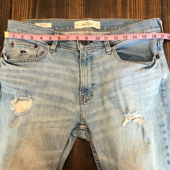 Hollister Light Wash Jeans Mens Size 32 Straight Leg Epic Flex Distressed - Picture 5 of 12